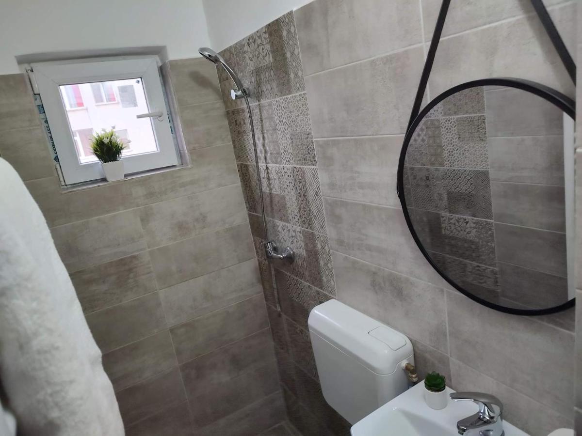 Ferienwohnung Garsoniera Dania&Petru 1 Tîrgu Ocna Exterior foto